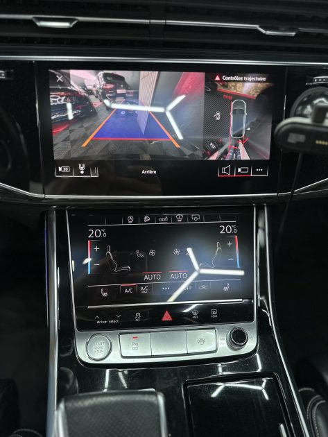 AUDI Q8 2019