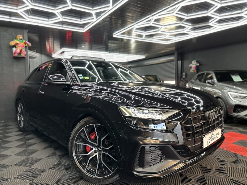 AUDI Q8 2019