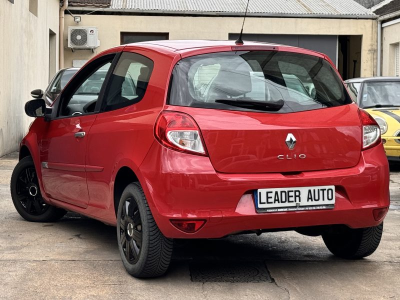 Renault / Clio 1.2 Dynamique Renault / Clio 1.2 Dynamique 2009