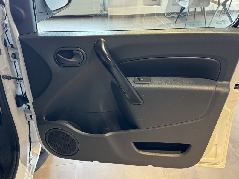 RENAULT  KANGOO  2019