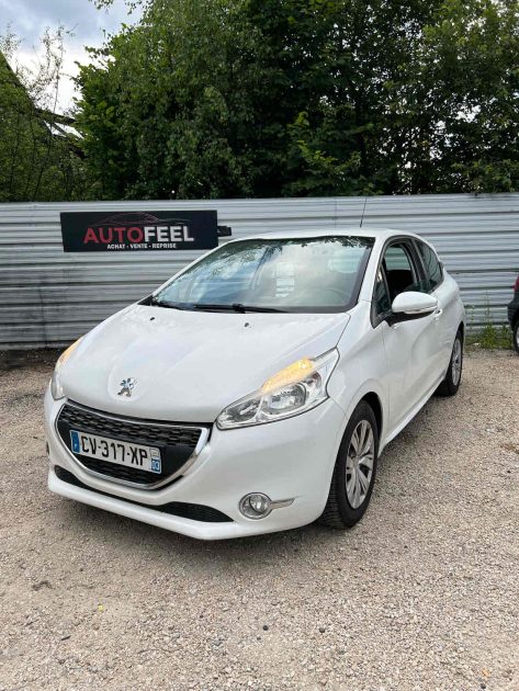 PEUGEOT 208 I 2013