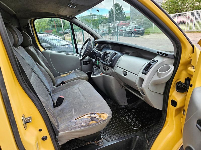 RENAULT TRAFIC II Fourgon 2005