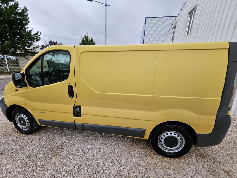 RENAULT TRAFIC II Fourgon 2005