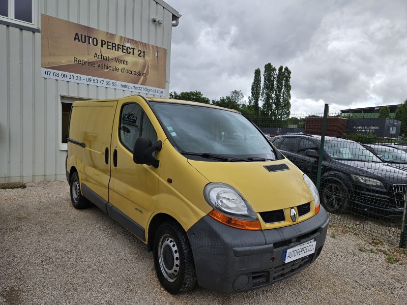 RENAULT TRAFIC II Fourgon 2005