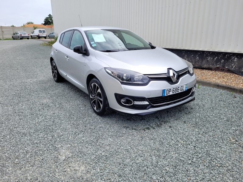 RENAULT Mégane Phase 3 BOSE 1.2 TCe EDC 132 cv Boîte auto