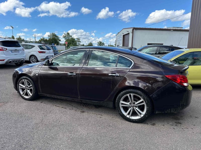 OPEL INSIGNIA 2012