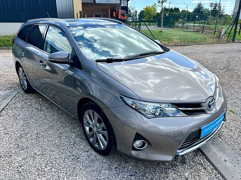 TOYOTA AURIS TOURING SPORT 2014