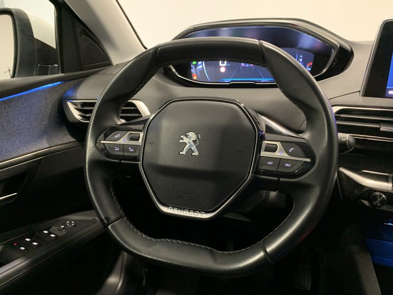 PEUGEOT 3008 SUV 2019