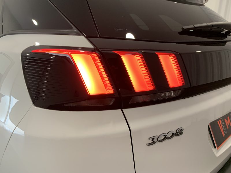 PEUGEOT 3008 SUV 2019