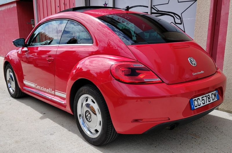 VOLKSWAGEN BEETLE 2012