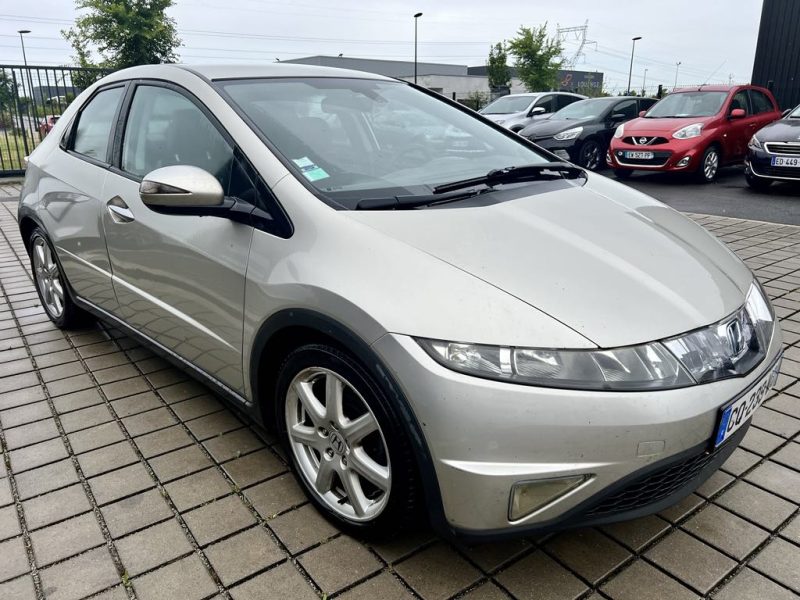 HONDA CIVIC VIII Hatchback 1.8 140cv