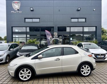 HONDA CIVIC VIII Hatchback 1.8 140cv