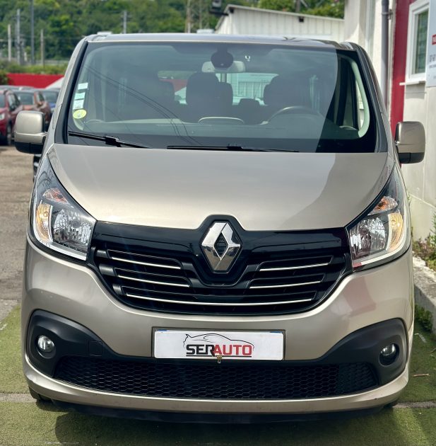 RENAULT TRAFIC III PASSANGER 2016