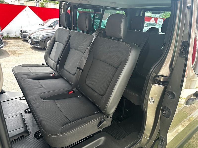 RENAULT TRAFIC III PASSANGER 2016