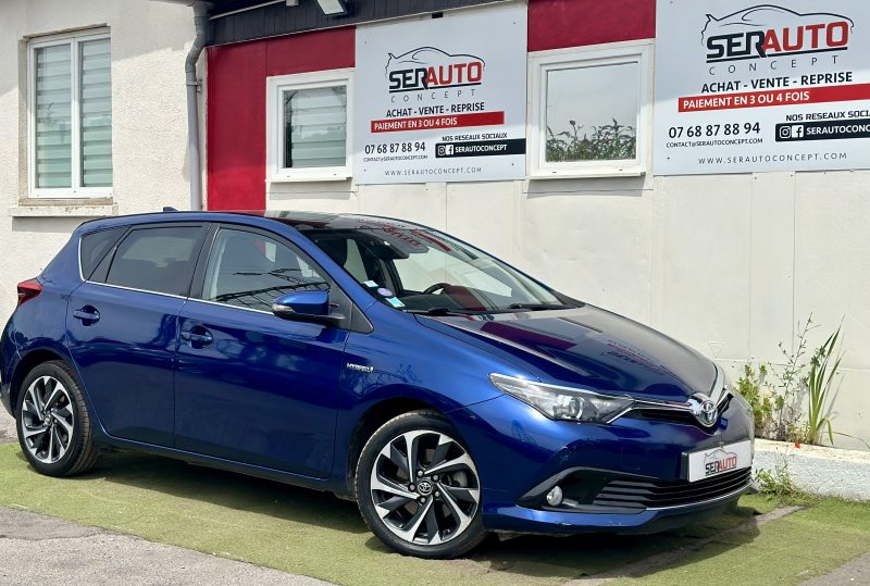 TOYOTA AURIS 2017