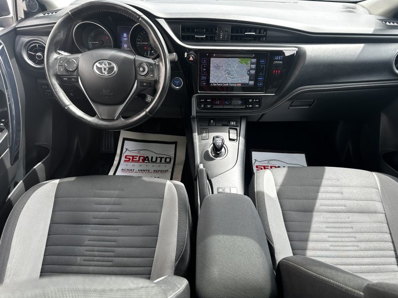 TOYOTA AURIS 2017