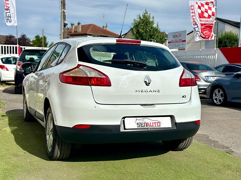 RENAULT MEGANE III 2011