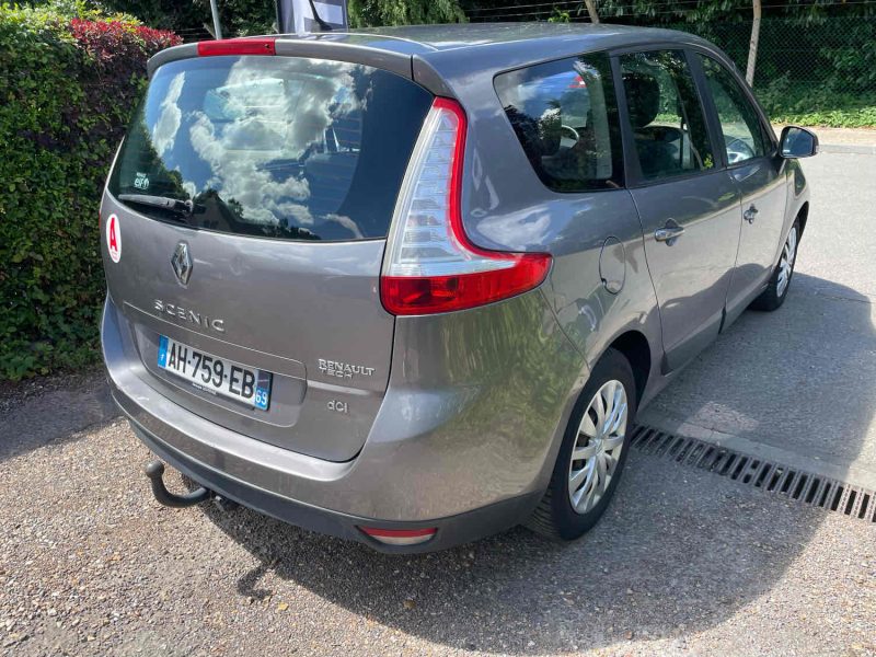 RENAULT SCENIC III 1.9DCI 131CV