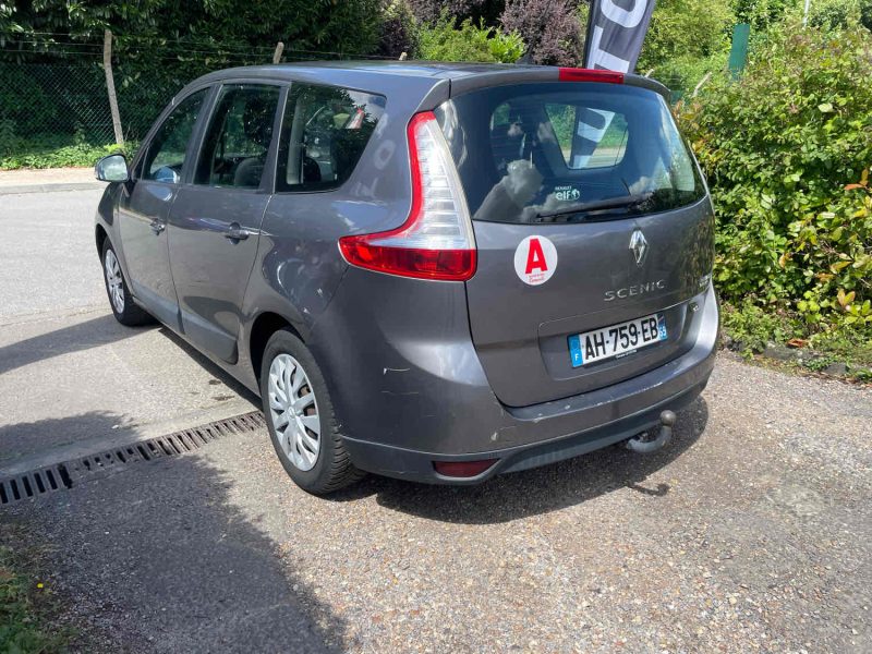 RENAULT SCENIC III 1.9DCI 131CV