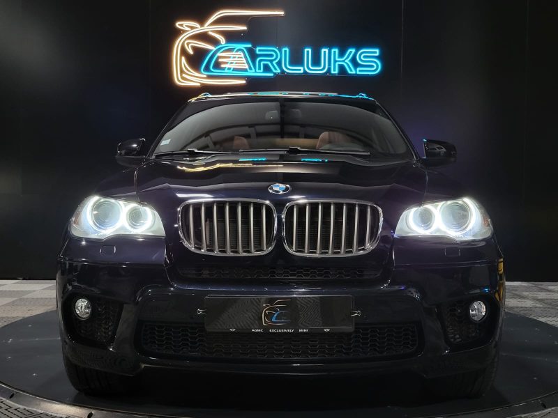 BMW X5 50i 4.4 V8 400cv Pack-M xDrive Boîte Auto 7 Places