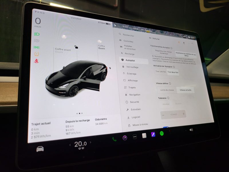 TESLA Model 3 PERFORMANCE AWD DUAL MOTORS