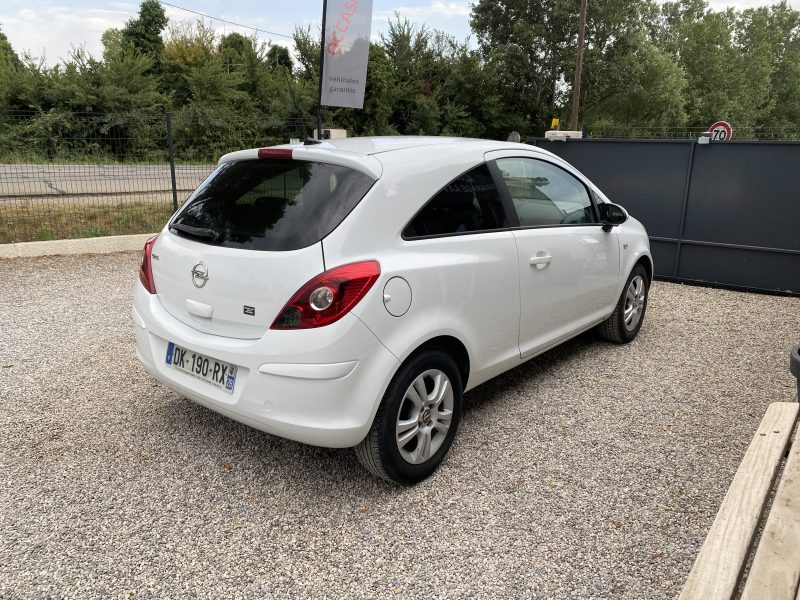 OPEL CORSA D 2014