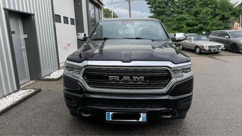 DODGE RAM  2020 1500 5.7 4WD 396cv Crew Cab LIMITED TVA