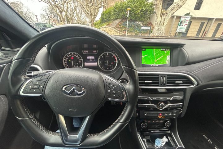 INFINITI Q30 1.5d 109 Sport - Siège Chauffant / GPS / Radar de Recul / Garantie 12 Mois