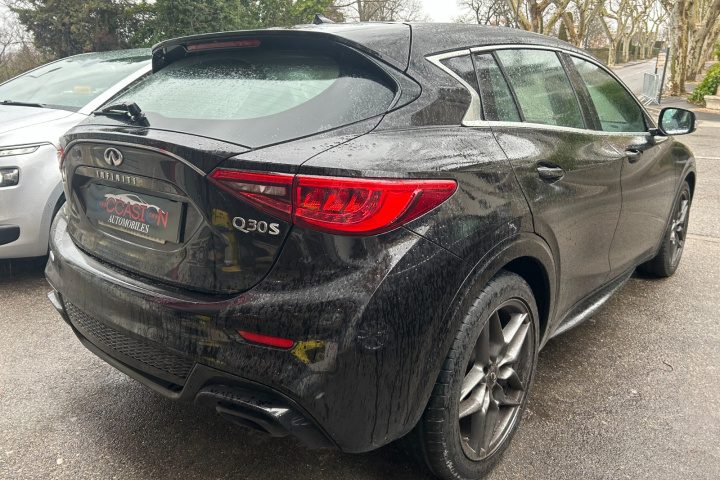 INFINITI Q30 1.5d 109 Sport - Siège Chauffant / GPS / Radar de Recul / Garantie 12 Mois