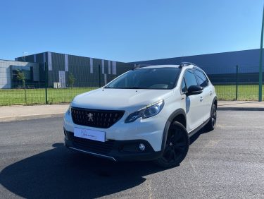 PEUGEOT 2008 GT Line 1.2 PureTech 110 ch, distribution neuve