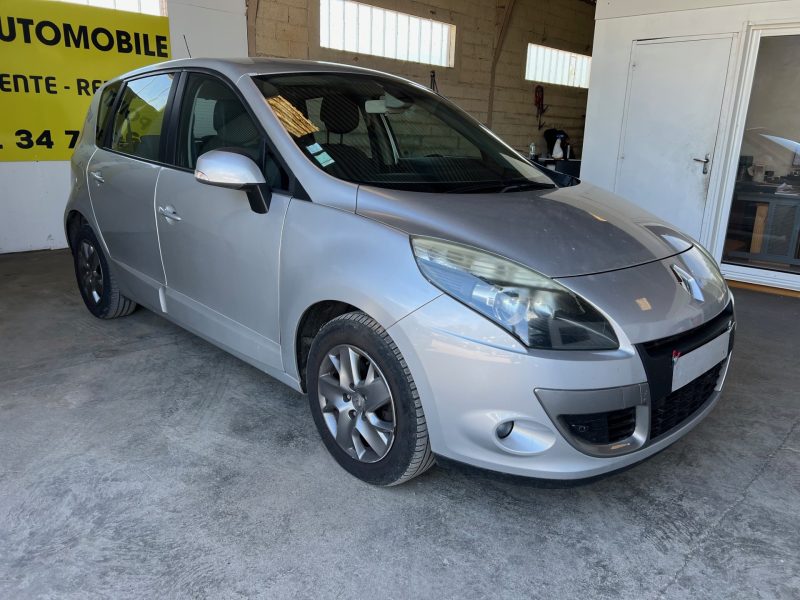 RENAULT SCENIC III 2011