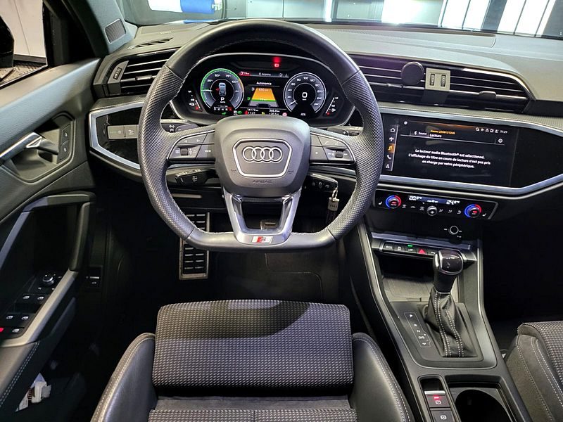 AUDI Q3 45 TFSI e DSG6 245cv S-LINE / SUIVI AUDI / VIRTUAL COCKPIT / CARPLAY