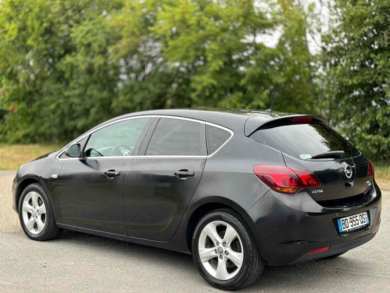 OPEL ASTRA J 1.7 CDTI 125CH FAP COSMO SPORT