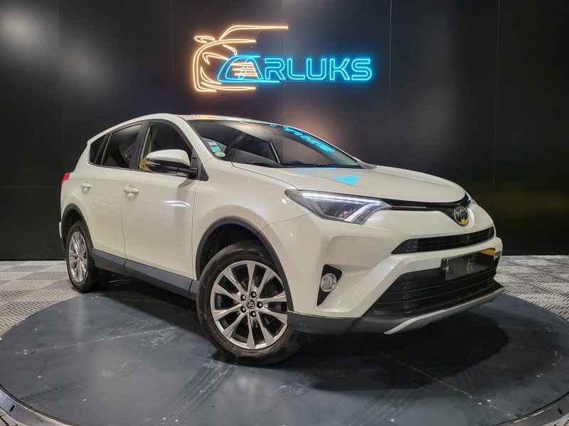 TOYOTA RAV4 IV 2.0 D4-D 143cv Lounge 2WD BVM6