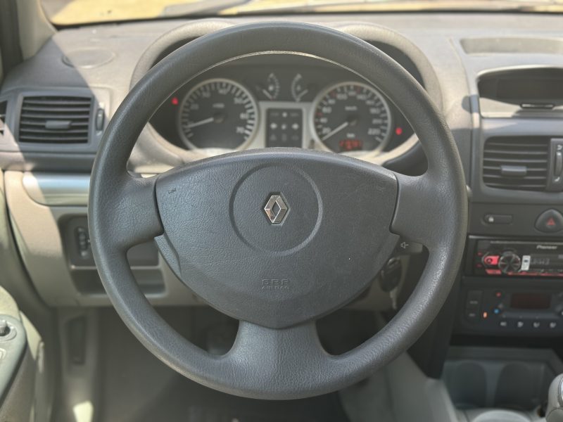 RENAULT CLIO II 1.5 DCI 