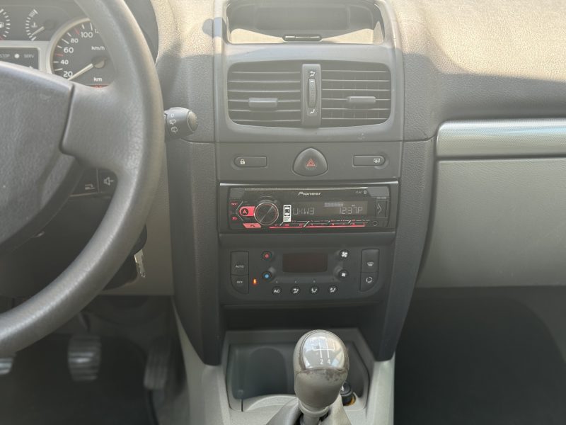 RENAULT CLIO II 1.5 DCI 