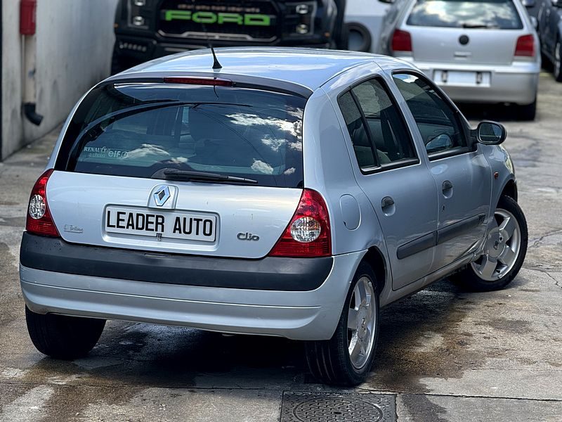 RENAULT CLIO II 1.5 DCI 