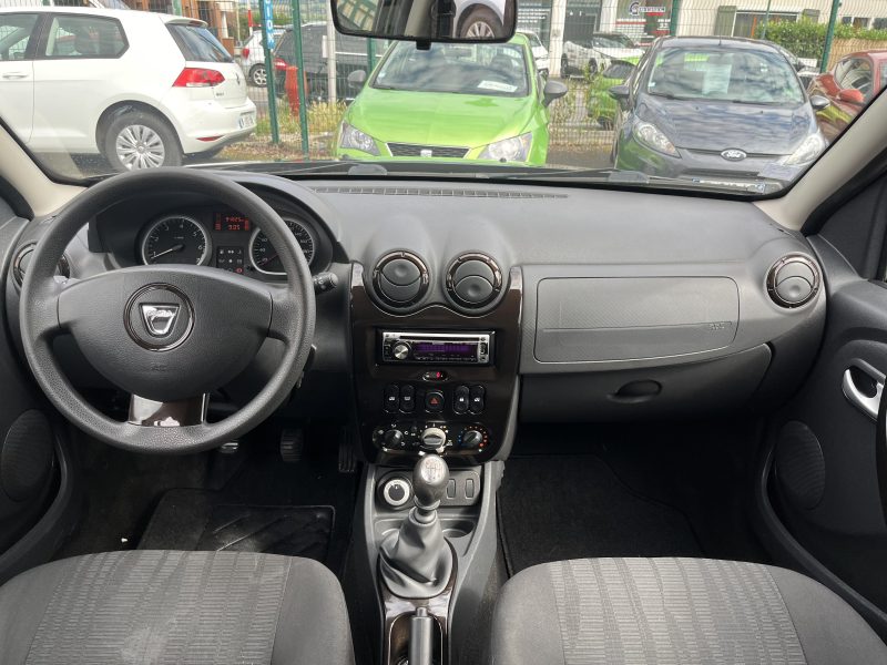 DACIA DUSTER 4X4 1.6i 110CV LAUREATE