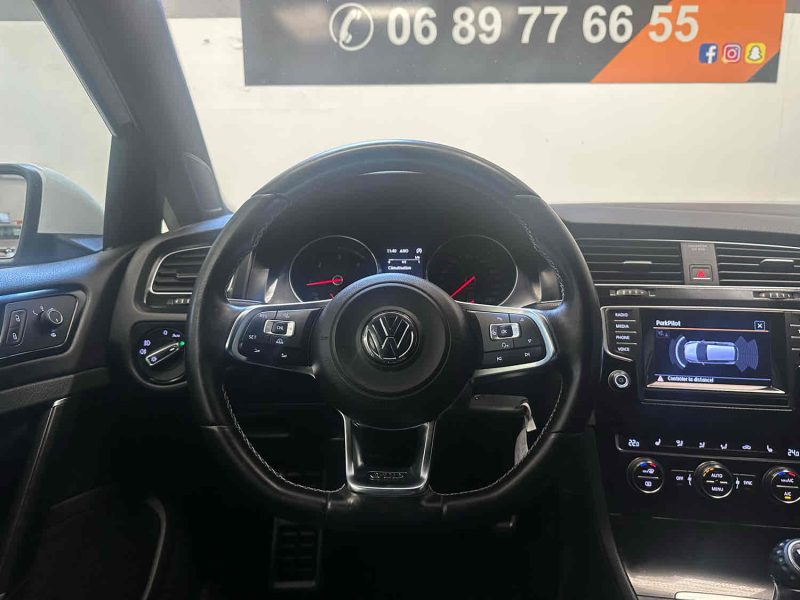 VOLKSWAGEN GOLF VII 2015