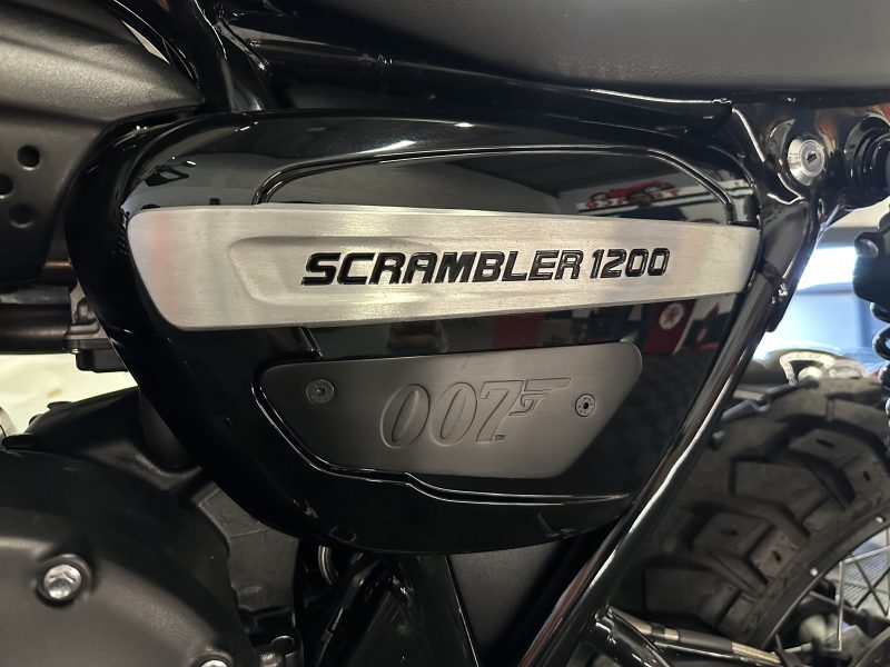 Triumph Scrambler 1200 BOND EDITION