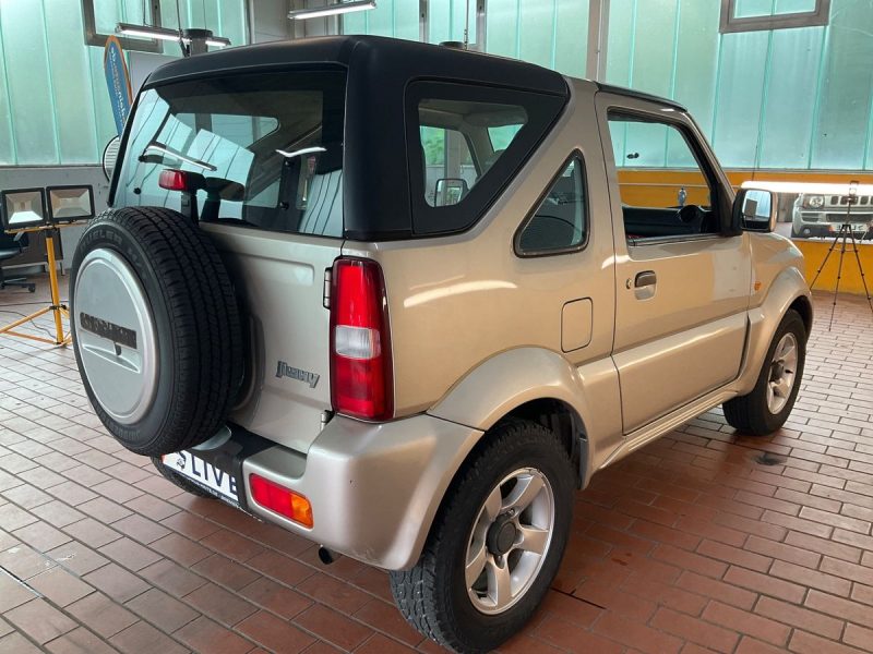 Suzuki Jimny 1.3L 80 cv 4WD,CLIM, cabriolet toit rigide et souple