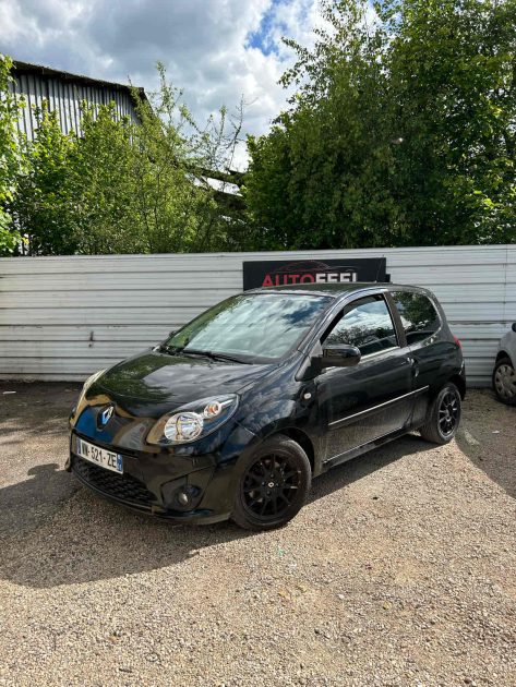 RENAULT TWINGO II 2011