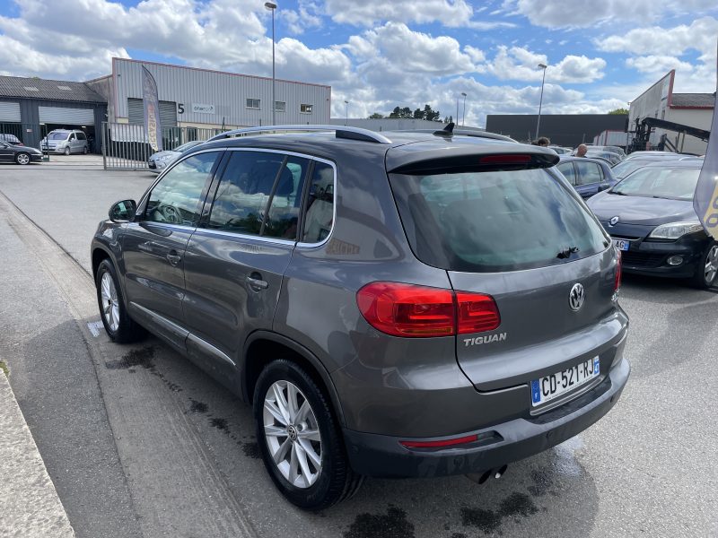 VOLKSWAGEN TIGUAN 2012