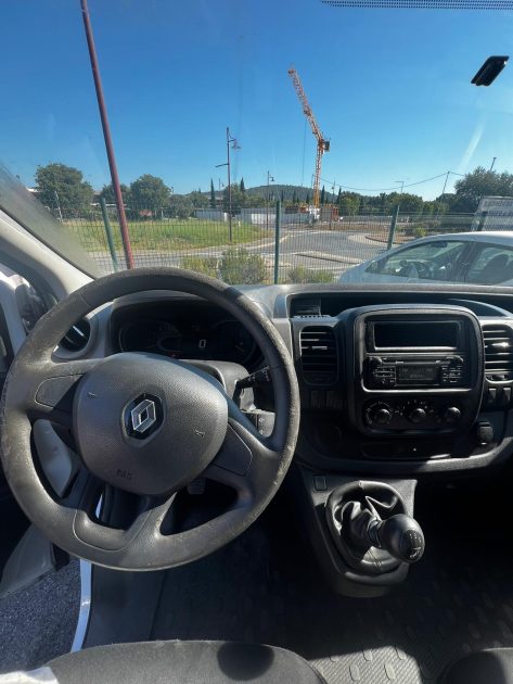 RENAULT TRAFIC 2015 L2H1 1.6DCI 115CV Moteur à Chaine 