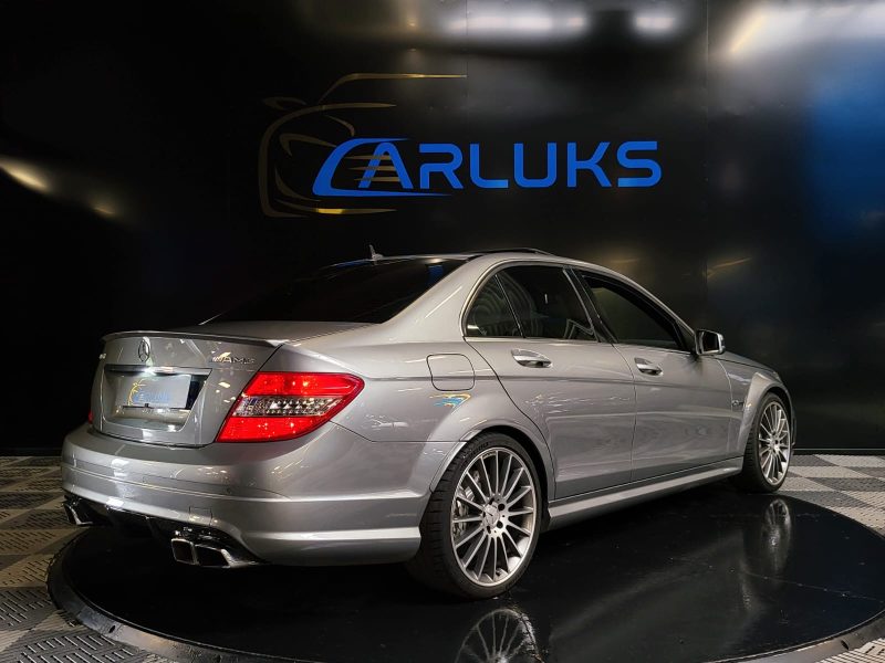 MERCEDES CLASSE C 63 AMG W204 TOIT OUVRANT / SIEGES A MEMOIRES / H&K / SUIVI COMPLET MERCEDES 