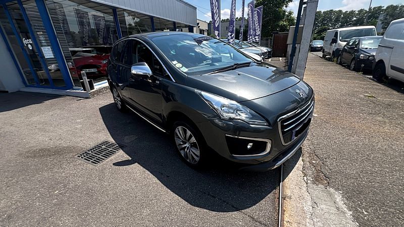 PEUGEOT 3008 Monospace 2015 1,6 Blue HDI Style