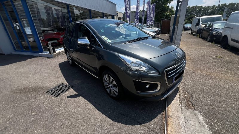 PEUGEOT 3008 Monospace 2015 1,6 Blue HDI Style