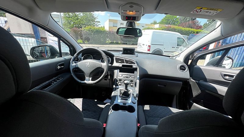 PEUGEOT 3008 Monospace 2015 1,6 Blue HDI Style