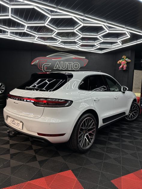 PORSCHE MACAN 2019