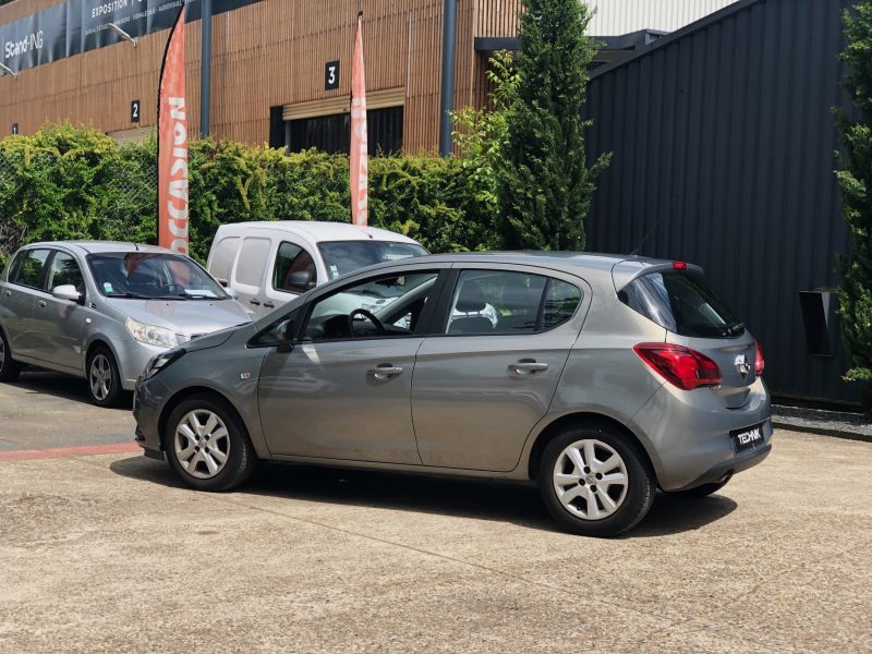 OPEL CORSA E 2015